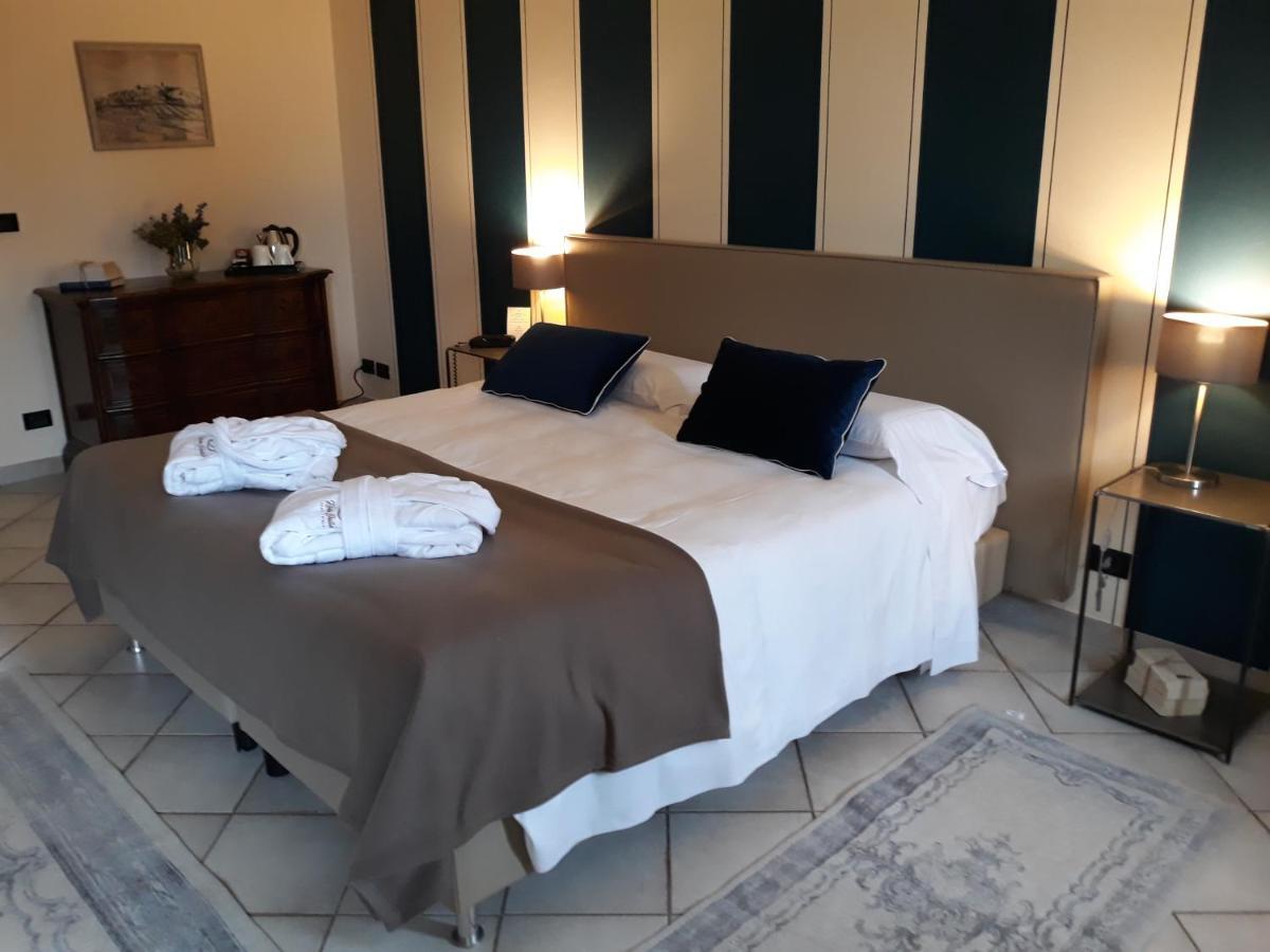Relais Juliette Hotel La Morra Buitenkant foto